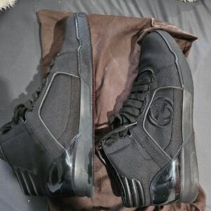 Gucci mid top sneakers